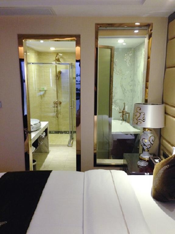 Tianguo Times Hotel Foshan Room photo